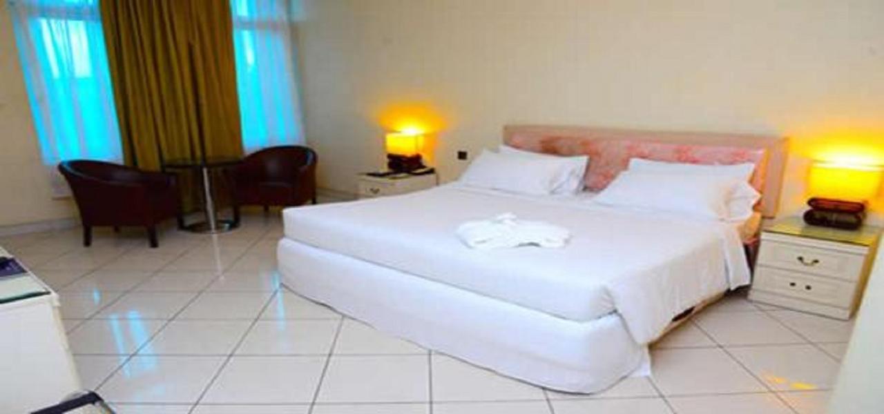 Golden Royale Hotel Enugu Exterior photo