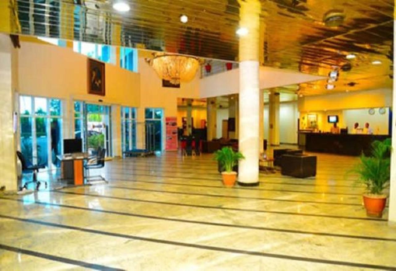 Golden Royale Hotel Enugu Exterior photo