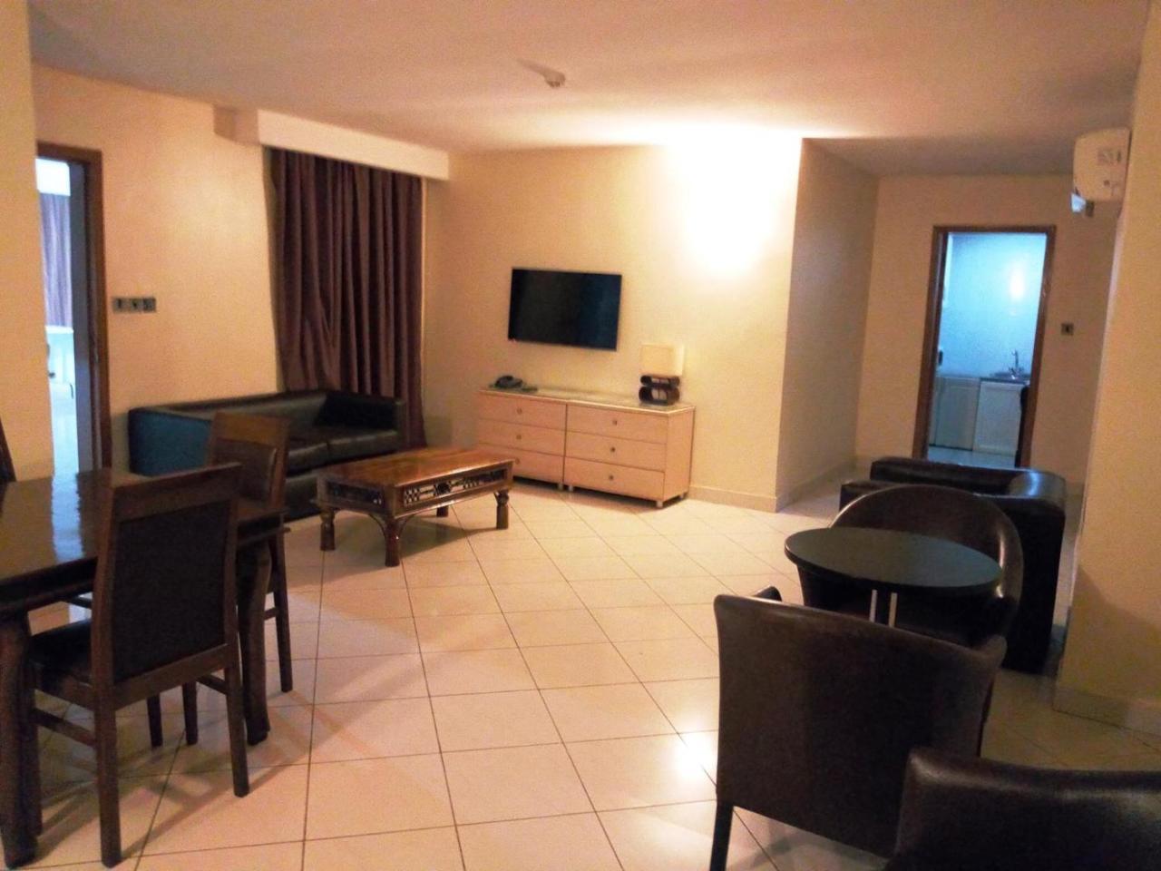Golden Royale Hotel Enugu Exterior photo