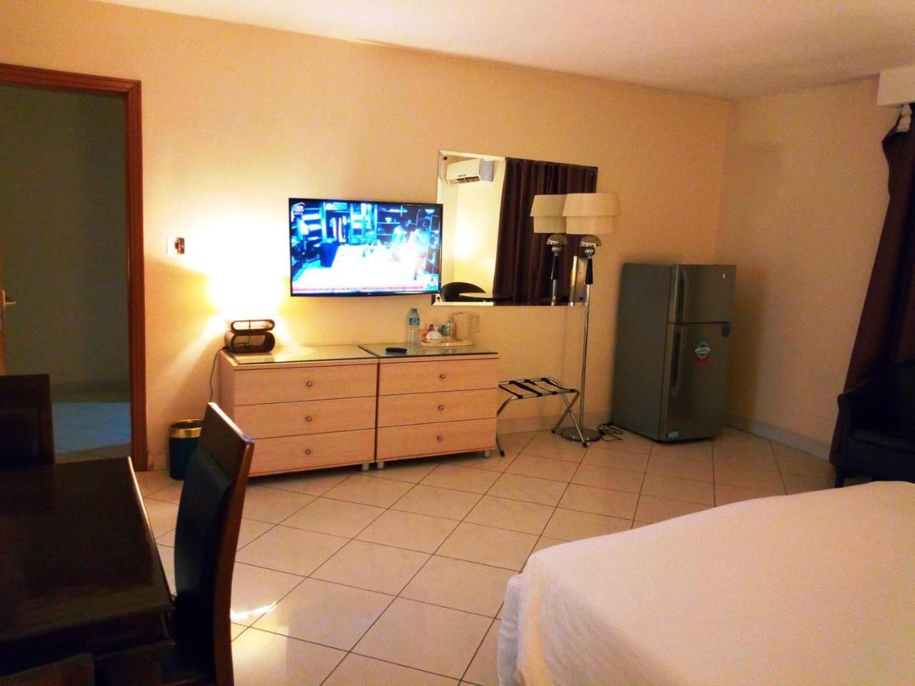 Golden Royale Hotel Enugu Exterior photo