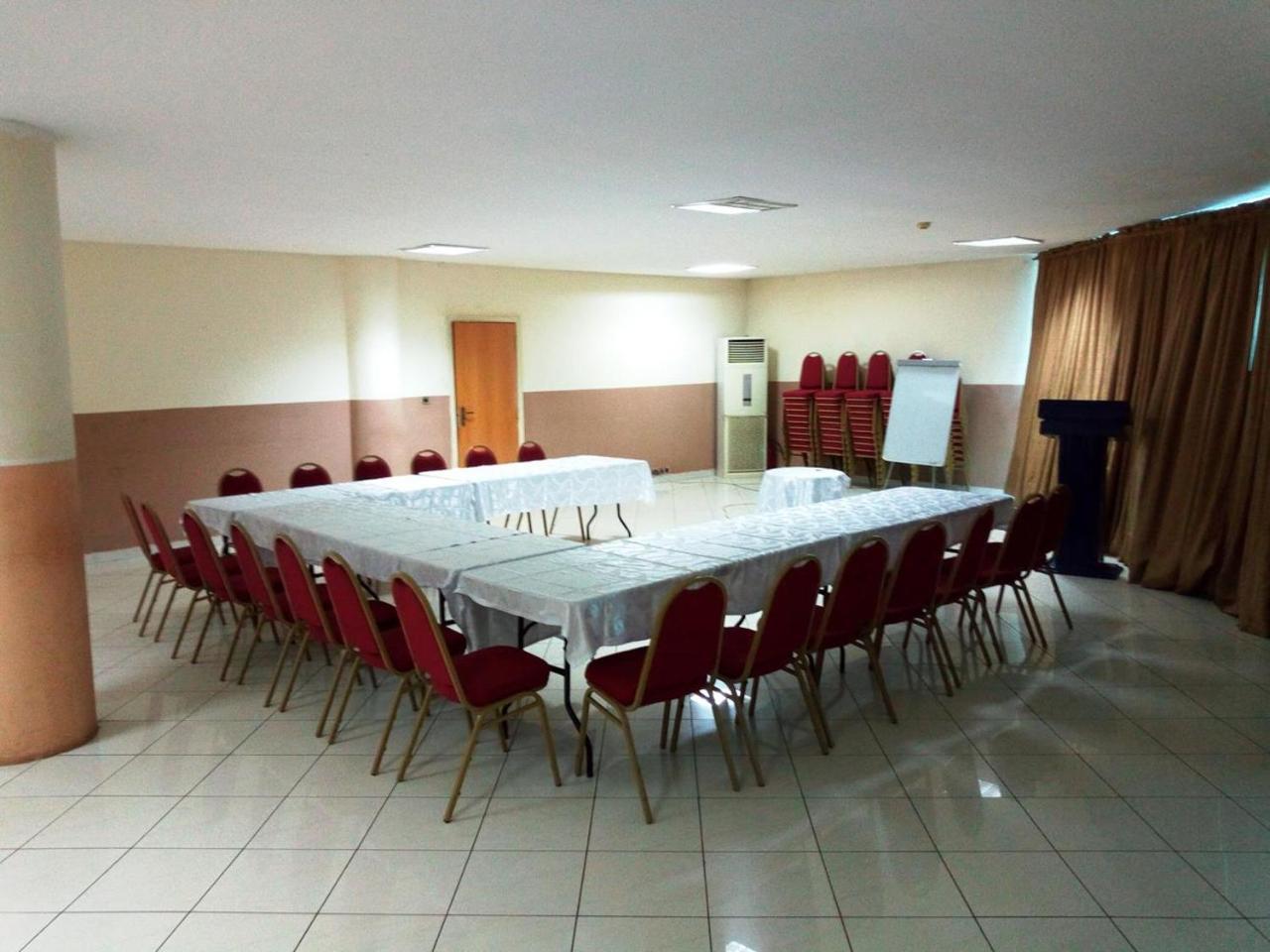 Golden Royale Hotel Enugu Exterior photo